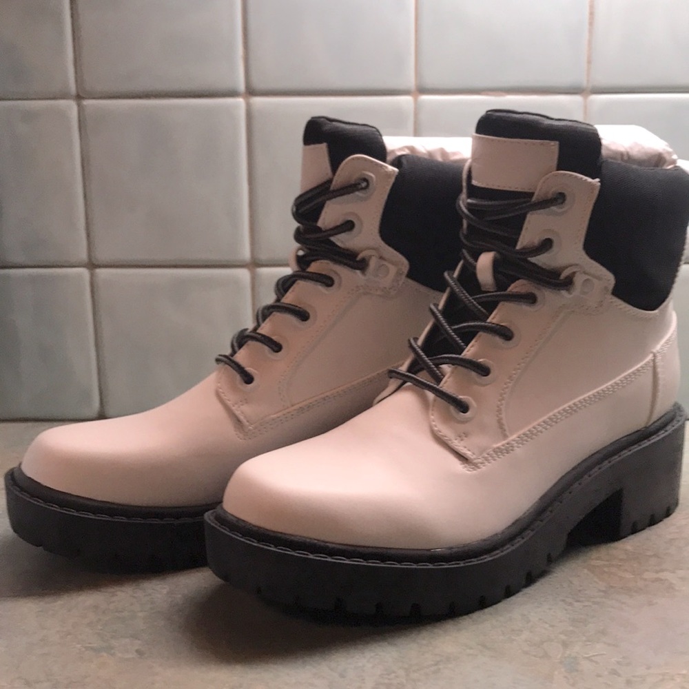 Kendall and Kylie boots - size 9 - new in box, never worn